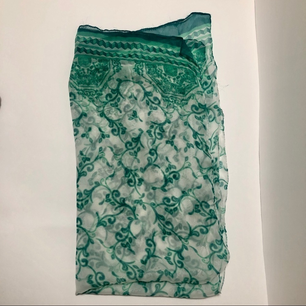 Tropical Sarong Beach Wrap - Picture 9 of 10
